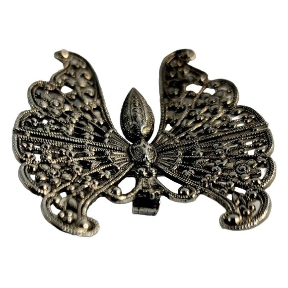 Vintage Butterfly Pendant / Brooch Estate Sale Find - Picture 3 of 6